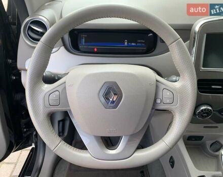 Черный Рено Зое, объемом двигателя 0 л и пробегом 33 тыс. км за 11999 $, фото 20 на Automoto.ua