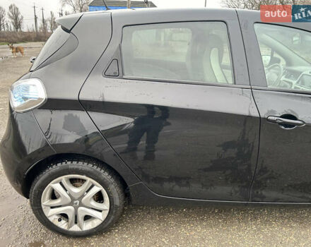 Черный Рено Зое, объемом двигателя 0 л и пробегом 51 тыс. км за 10400 $, фото 11 на Automoto.ua