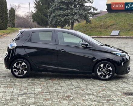 Черный Рено Зое, объемом двигателя 0 л и пробегом 85 тыс. км за 9600 $, фото 10 на Automoto.ua