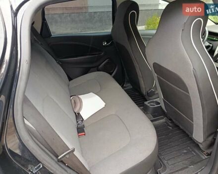 Черный Рено Зое, объемом двигателя 0 л и пробегом 30 тыс. км за 8250 $, фото 10 на Automoto.ua