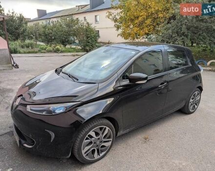 Черный Рено Зое, объемом двигателя 0 л и пробегом 76 тыс. км за 11300 $, фото 1 на Automoto.ua
