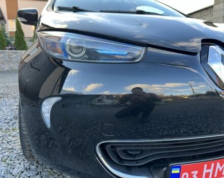 Черный Рено Зое, объемом двигателя 0 л и пробегом 139 тыс. км за 9500 $, фото 23 на Automoto.ua