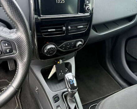 Чорний Рено Зое, об'ємом двигуна 0 л та пробігом 100 тис. км за 8499 $, фото 33 на Automoto.ua