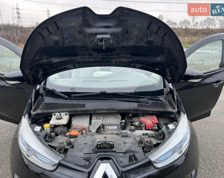 Черный Рено Зое, объемом двигателя 0 л и пробегом 51 тыс. км за 10400 $, фото 23 на Automoto.ua