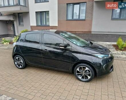 Черный Рено Зое, объемом двигателя 0 л и пробегом 30 тыс. км за 8250 $, фото 3 на Automoto.ua