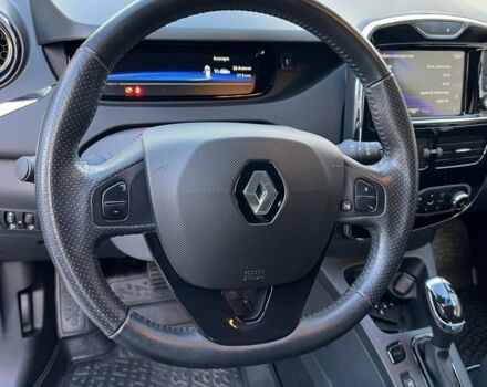 Черный Рено Зое, объемом двигателя 0 л и пробегом 139 тыс. км за 9500 $, фото 20 на Automoto.ua