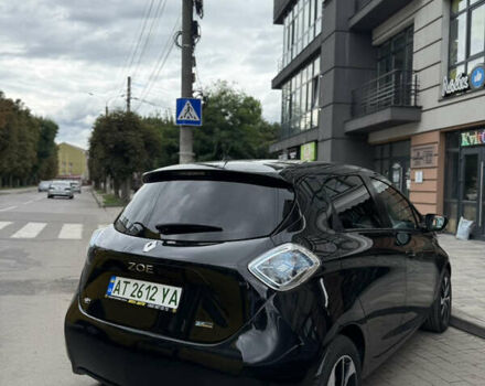Черный Рено Зое, объемом двигателя 0 л и пробегом 81 тыс. км за 8800 $, фото 5 на Automoto.ua
