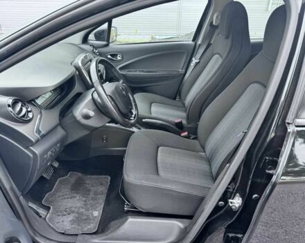 Черный Рено Зое, объемом двигателя 0 л и пробегом 58 тыс. км за 9200 $, фото 8 на Automoto.ua