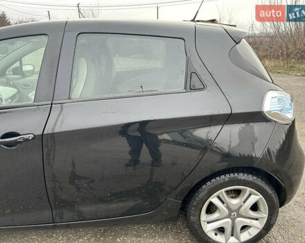 Черный Рено Зое, объемом двигателя 0 л и пробегом 51 тыс. км за 10400 $, фото 5 на Automoto.ua