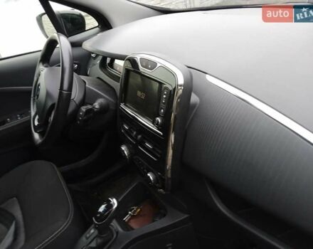 Черный Рено Зое, объемом двигателя 0 л и пробегом 100 тыс. км за 8998 $, фото 17 на Automoto.ua