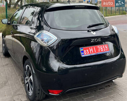 Черный Рено Зое, объемом двигателя 0 л и пробегом 92 тыс. км за 9299 $, фото 6 на Automoto.ua