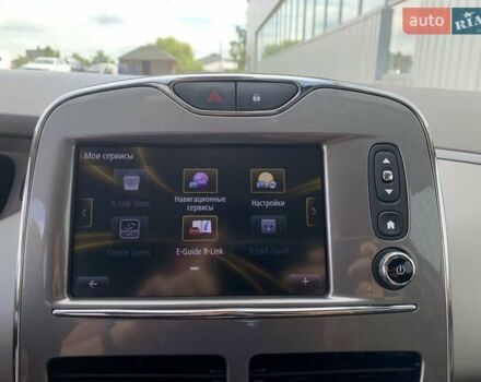 Черный Рено Зое, объемом двигателя 0 л и пробегом 33 тыс. км за 11999 $, фото 28 на Automoto.ua