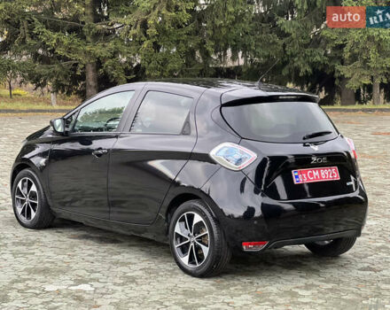 Черный Рено Зое, объемом двигателя 0 л и пробегом 85 тыс. км за 9600 $, фото 14 на Automoto.ua