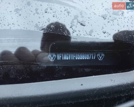 Черный Рено Зое, объемом двигателя 0 л и пробегом 100 тыс. км за 8998 $, фото 22 на Automoto.ua