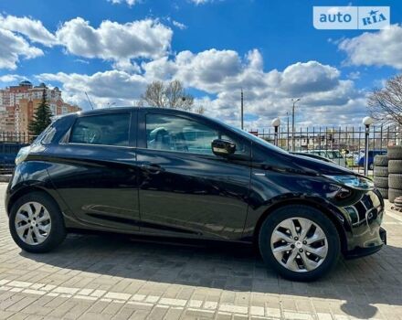 Черный Рено Зое, объемом двигателя 0 л и пробегом 67 тыс. км за 14800 $, фото 2 на Automoto.ua