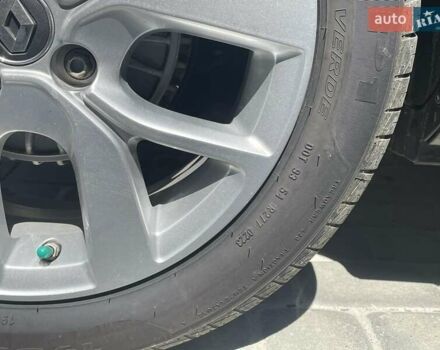Черный Рено Зое, объемом двигателя 0 л и пробегом 14 тыс. км за 12400 $, фото 26 на Automoto.ua