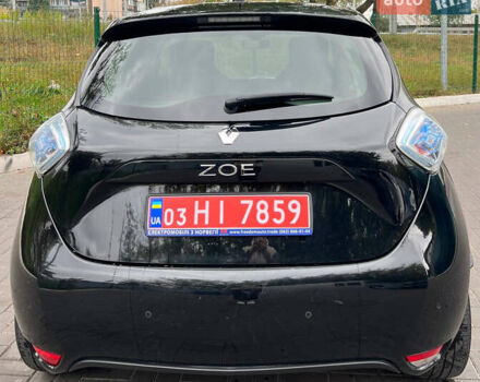 Черный Рено Зое, объемом двигателя 0 л и пробегом 92 тыс. км за 9299 $, фото 4 на Automoto.ua