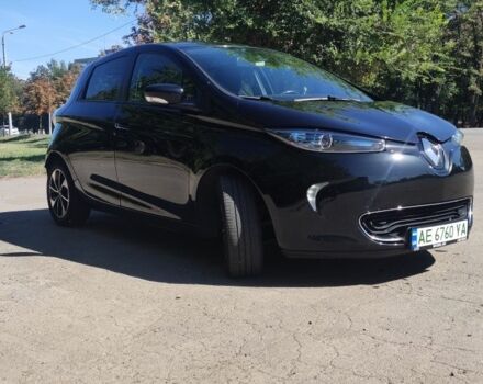 Рено Зое 2018 в Кривом Роге на Automoto.ua Черный Рено Зое, объемом двигателя 0 л и пробегом 8 тыс. км за 11000 $, фото 1 на Automoto.ua
