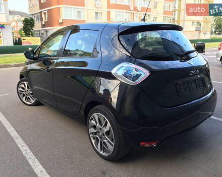 Черный Рено Зое, объемом двигателя 0 л и пробегом 30 тыс. км за 13500 $, фото 9 на Automoto.ua