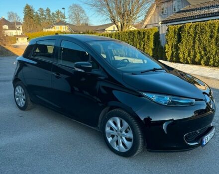 Черный Рено Зое, объемом двигателя 0 л и пробегом 64 тыс. км за 9100 $, фото 2 на Automoto.ua