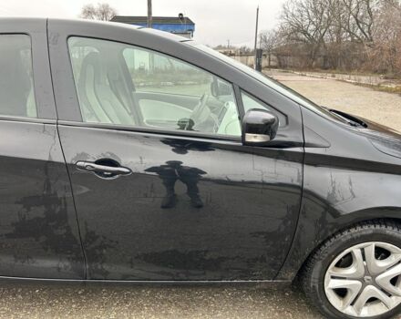 Черный Рено Зое, объемом двигателя 0 л и пробегом 51 тыс. км за 10400 $, фото 10 на Automoto.ua