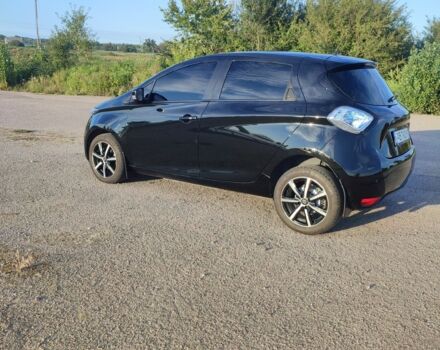 Черный Рено Зое, объемом двигателя 0 л и пробегом 128 тыс. км за 9600 $, фото 3 на Automoto.ua