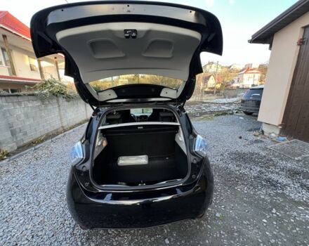 Черный Рено Зое, объемом двигателя 0 л и пробегом 139 тыс. км за 9500 $, фото 8 на Automoto.ua