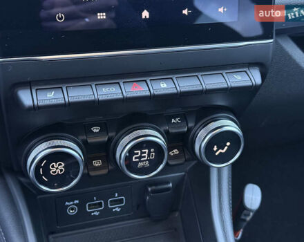 Черный Рено Зое, объемом двигателя 0 л и пробегом 129 тыс. км за 13700 $, фото 14 на Automoto.ua