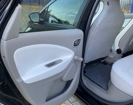 Черный Рено Зое, объемом двигателя 0 л и пробегом 15 тыс. км за 10650 $, фото 34 на Automoto.ua