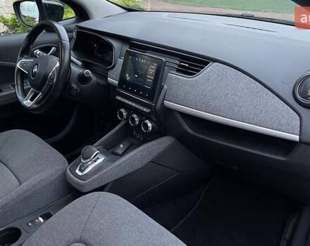 Чорний Рено Зое, об'ємом двигуна 0 л та пробігом 93 тис. км за 12900 $, фото 10 на Automoto.ua