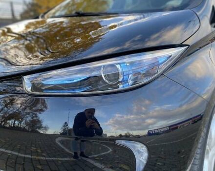 Черный Рено Зое, объемом двигателя 0 л и пробегом 15 тыс. км за 10650 $, фото 10 на Automoto.ua