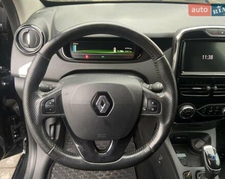 Чорний Рено Зое, об'ємом двигуна 0 л та пробігом 98 тис. км за 9999 $, фото 14 на Automoto.ua