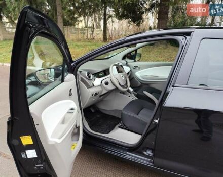Чорний Рено Зое, об'ємом двигуна 0 л та пробігом 26 тис. км за 9800 $, фото 15 на Automoto.ua
