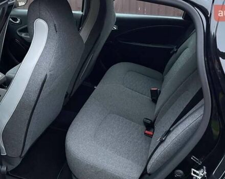 Чорний Рено Зое, об'ємом двигуна 0 л та пробігом 93 тис. км за 12900 $, фото 18 на Automoto.ua