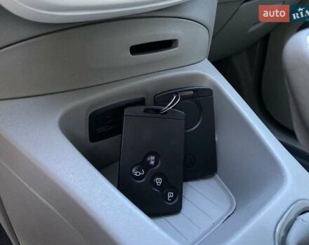 Черный Рено Зое, объемом двигателя 0 л и пробегом 25 тыс. км за 9999 $, фото 7 на Automoto.ua