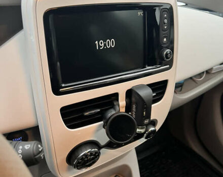 Чорний Рено Зое, об'ємом двигуна 0 л та пробігом 17 тис. км за 11500 $, фото 11 на Automoto.ua
