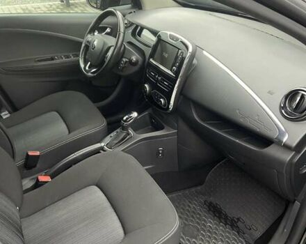 Чорний Рено Зое, об'ємом двигуна 0 л та пробігом 98 тис. км за 9999 $, фото 16 на Automoto.ua