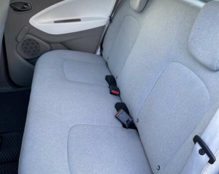 Черный Рено Зое, объемом двигателя 0 л и пробегом 15 тыс. км за 10650 $, фото 35 на Automoto.ua