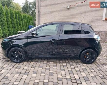 Черный Рено Зое, объемом двигателя 0 л и пробегом 37 тыс. км за 9999 $, фото 11 на Automoto.ua