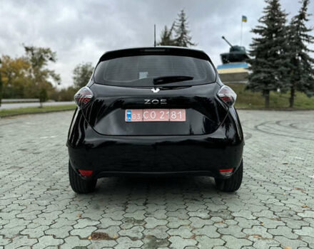 Черный Рено Зое, объемом двигателя 0 л и пробегом 30 тыс. км за 16000 $, фото 6 на Automoto.ua