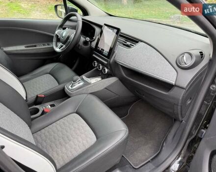 Чорний Рено Зое, об'ємом двигуна 0 л та пробігом 50 тис. км за 10199 $, фото 3 на Automoto.ua