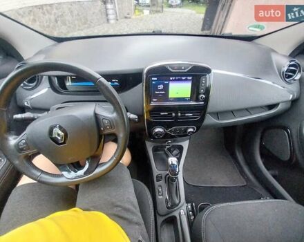 Черный Рено Зое, объемом двигателя 0 л и пробегом 37 тыс. км за 9999 $, фото 32 на Automoto.ua