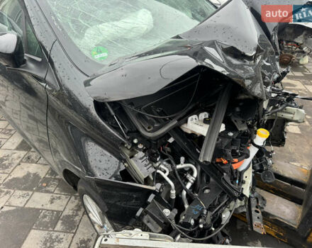 Черный Рено Зое, объемом двигателя 0 л и пробегом 45 тыс. км за 6100 $, фото 2 на Automoto.ua