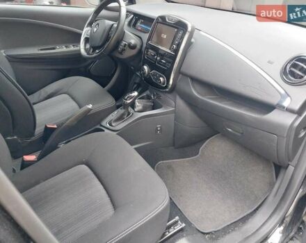 Черный Рено Зое, объемом двигателя 0 л и пробегом 37 тыс. км за 9999 $, фото 33 на Automoto.ua