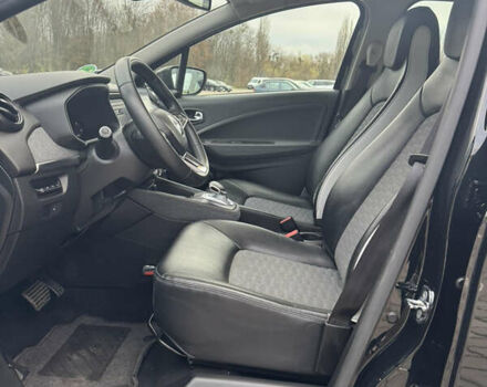 Черный Рено Зое, объемом двигателя 0 л и пробегом 125 тыс. км за 11999 $, фото 35 на Automoto.ua