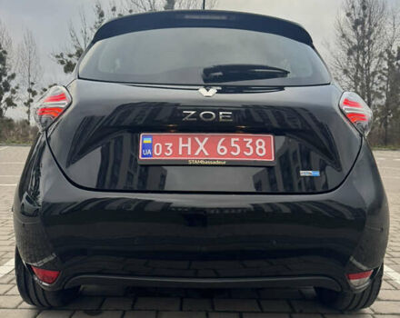 Черный Рено Зое, объемом двигателя 0 л и пробегом 125 тыс. км за 11999 $, фото 15 на Automoto.ua