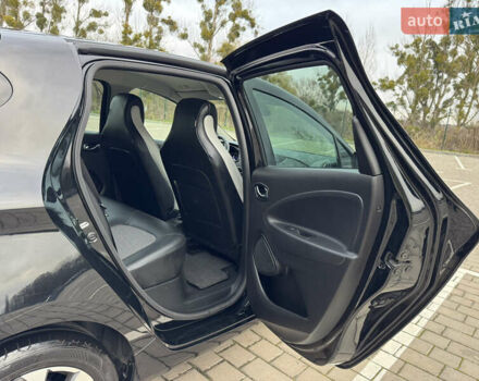 Черный Рено Зое, объемом двигателя 0 л и пробегом 125 тыс. км за 11999 $, фото 67 на Automoto.ua