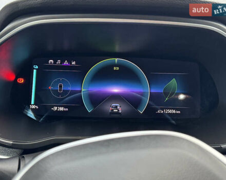 Черный Рено Зое, объемом двигателя 0 л и пробегом 125 тыс. км за 11999 $, фото 52 на Automoto.ua