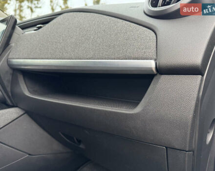 Черный Рено Зое, объемом двигателя 0 л и пробегом 125 тыс. км за 11999 $, фото 76 на Automoto.ua