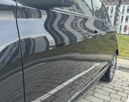 Черный Рено Зое, объемом двигателя 0 л и пробегом 125 тыс. км за 11999 $, фото 27 на Automoto.ua